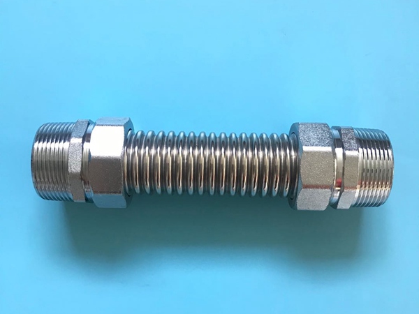 Q235丝扣金属软管 (1)