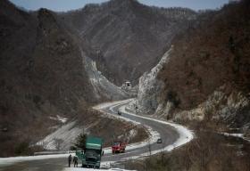 韩国遭到警告，朝鲜预备打响第一枪，尹锡悦对中国的态度变了